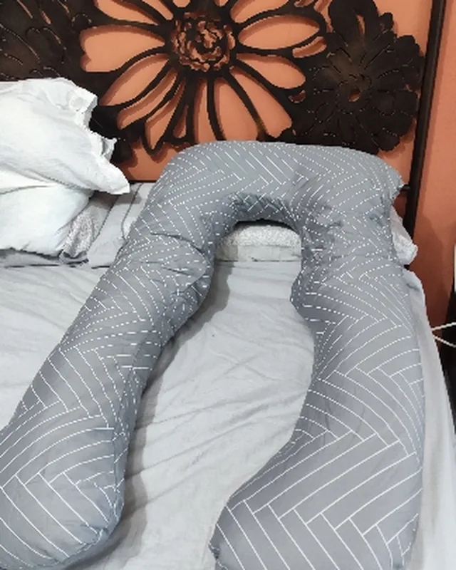 The Pregnancy Pillow U-shaped pregnancy pillow, photographed by a buyer in Spain